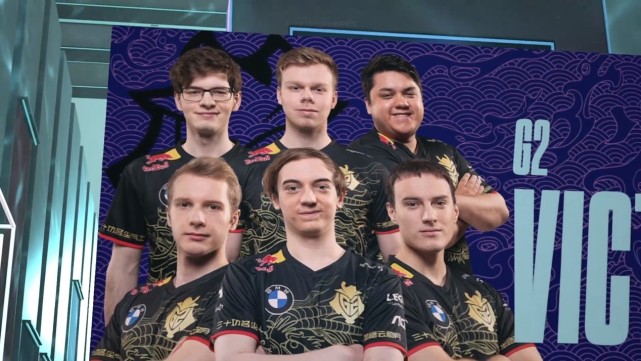 他曾多次表 他曾多次表