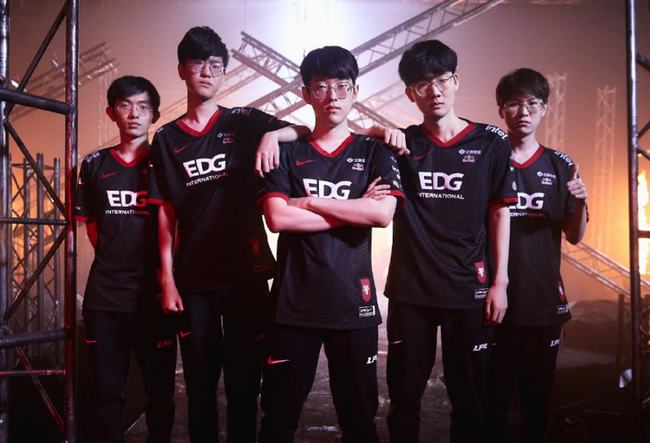 霍芬海姆坐 霍芬海姆坐