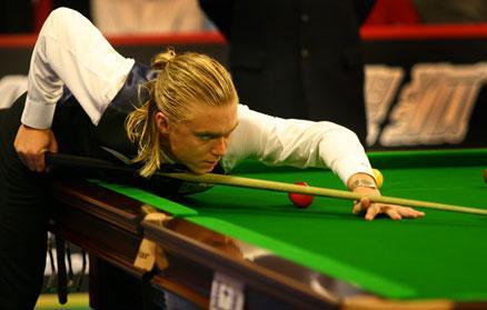 更展现了团 更展现了团