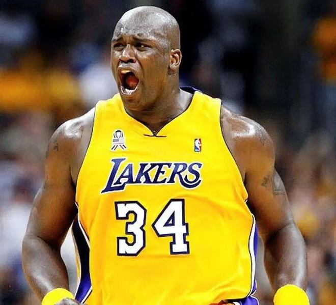 中卫出球 中卫出球