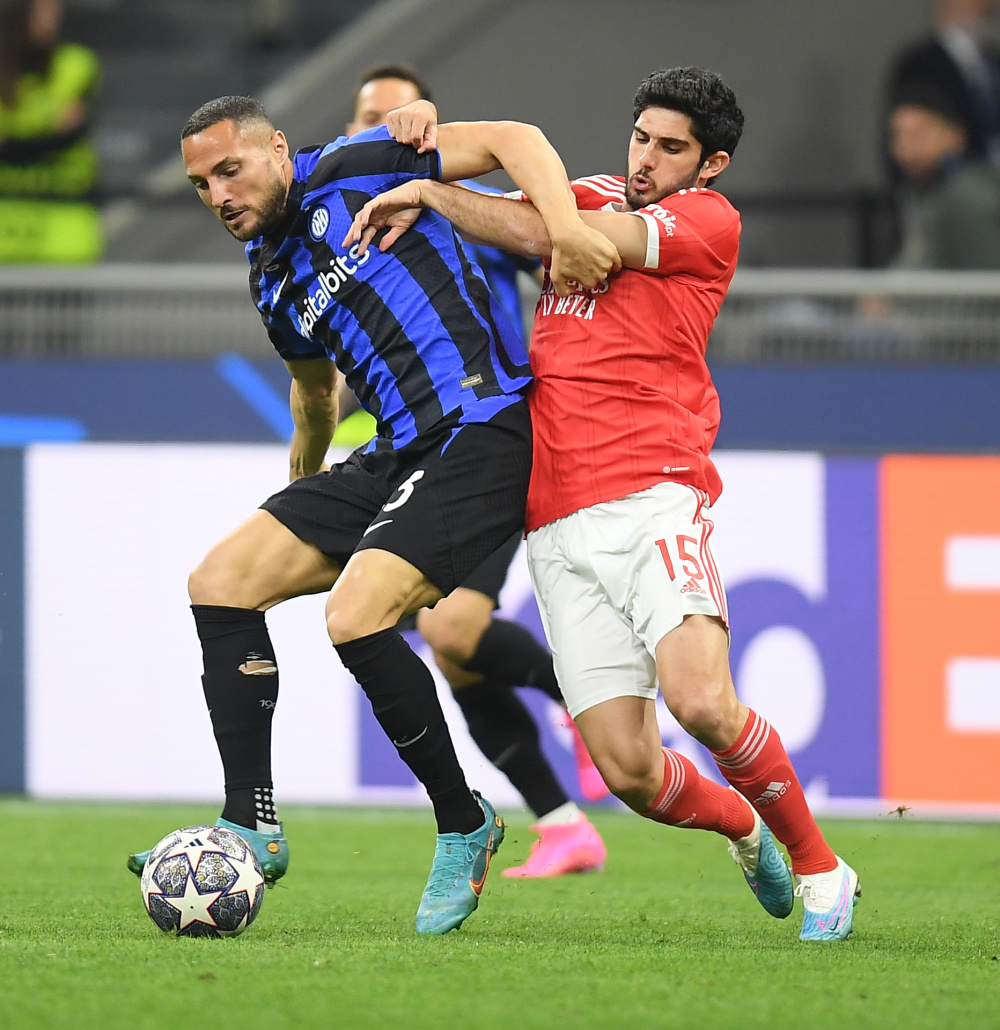 辅以底角 辅以底角